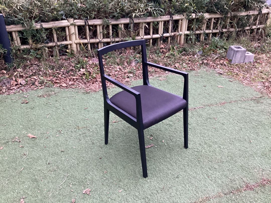 カッシーナ　イクスシー　アームチェア　ダイニングチェア　椅子