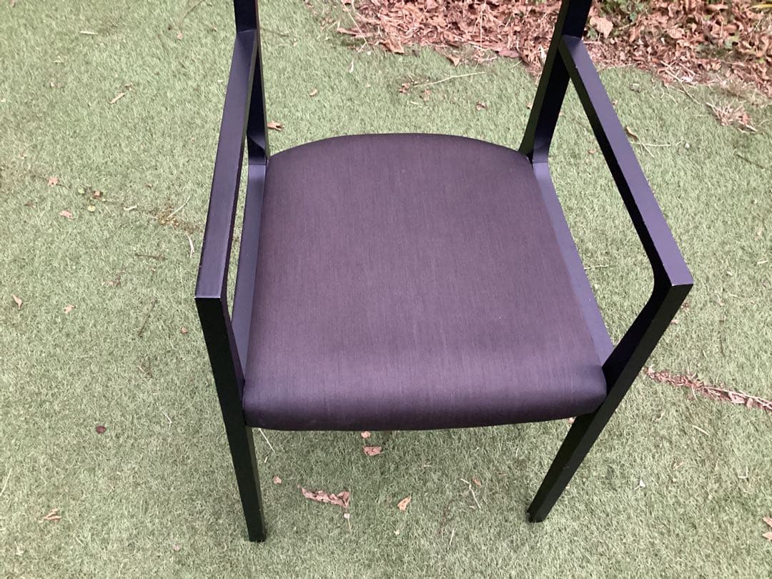 カッシーナ　イクスシー　アームチェア　ダイニングチェア　椅子