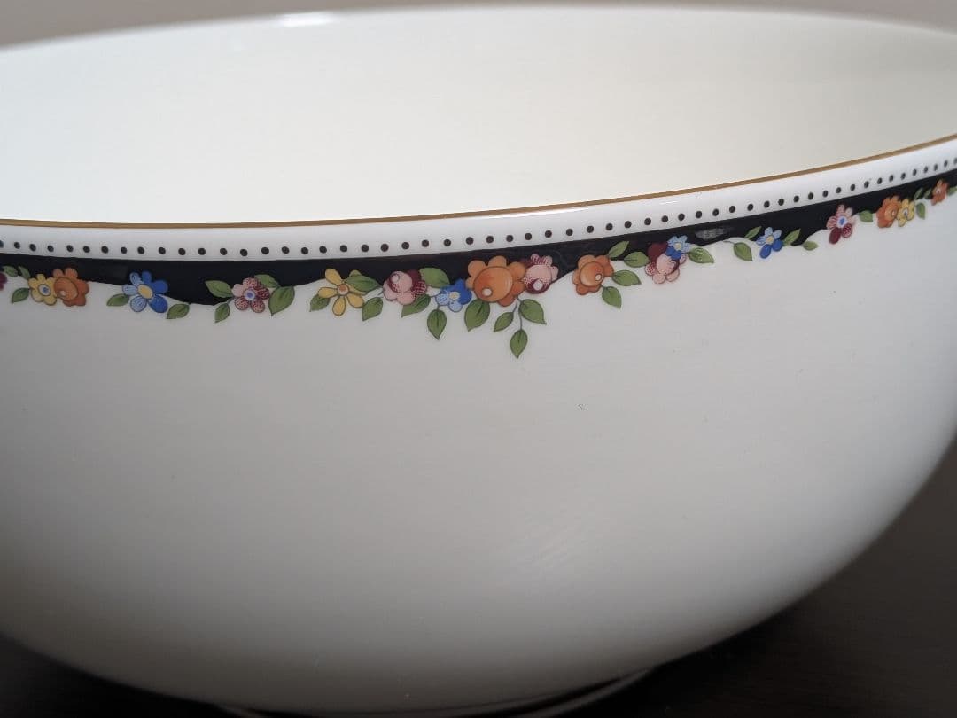 ウェッジウッド　オズボーン　サラダボウル　直径20cm　新品未使用