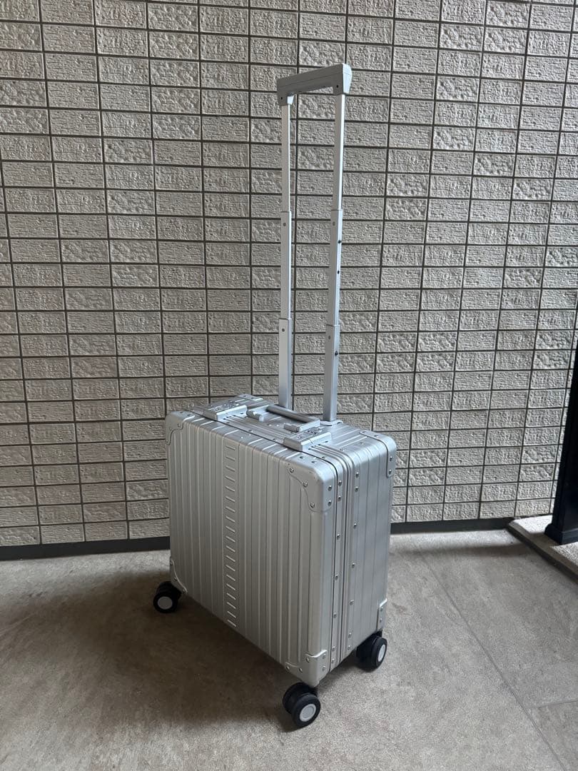 【NEO KEEPR】ネオキーパー・スーツケース・アルミ・30L