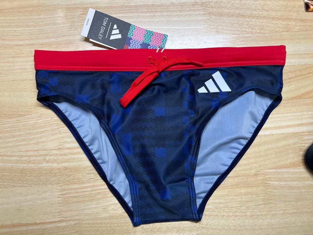 adidas×トム・デイリーコラボ競パン Lサイズ相当