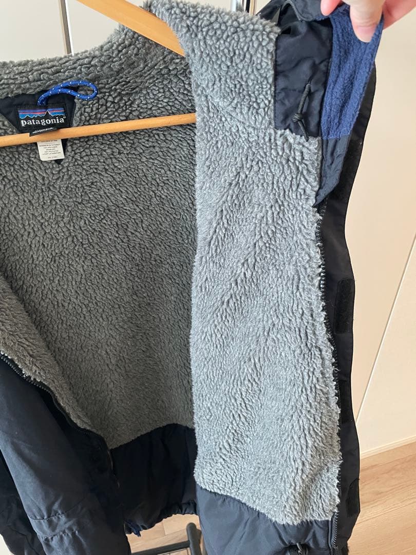 patagonia パタゴニアインファーノジャケット　マウンテンパーカーブラック