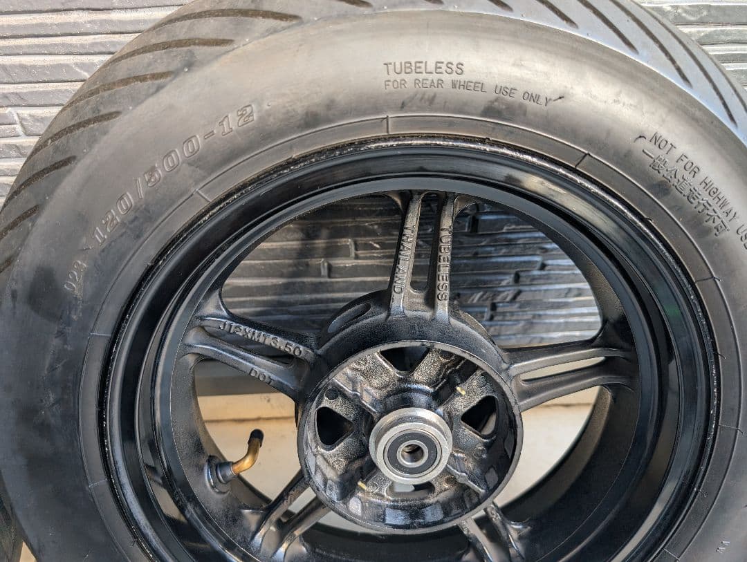 Z125PROホイール　　　KSR110　KSR2等加工流用にいかがでしょうか？