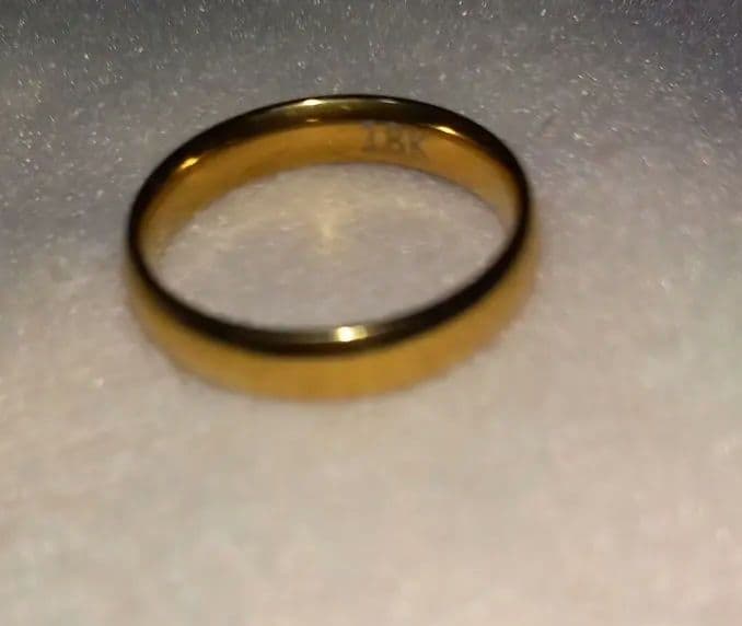 18金　刻印有り　ゴールドバンドリング　約2.6g　多分17号