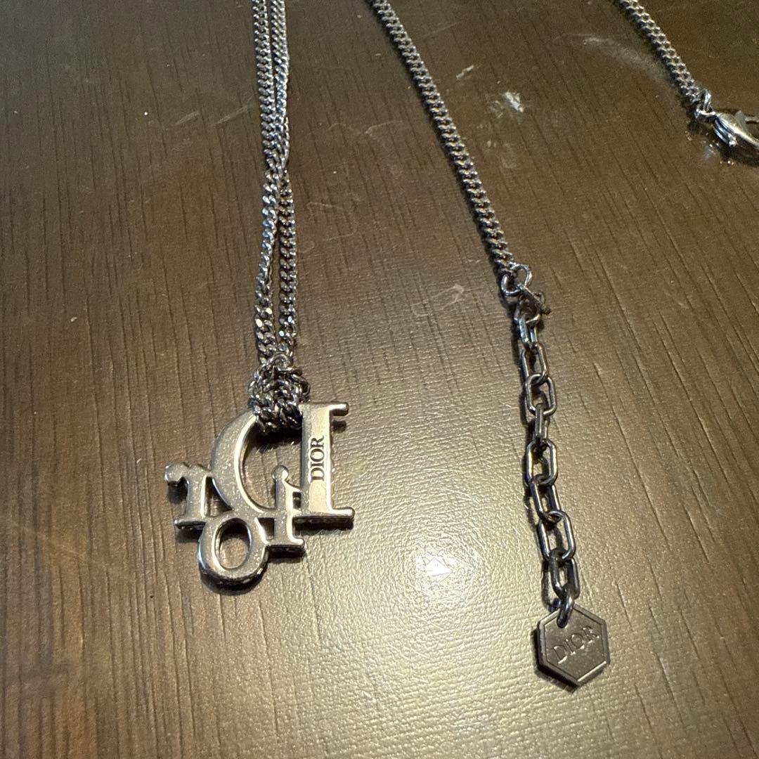 Dior ペンダントネックレス