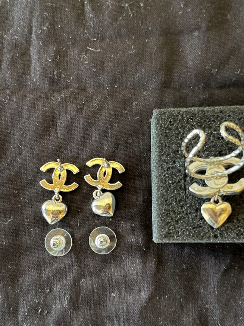 CHANEL ハート型チャーム付きピアス＆指輪