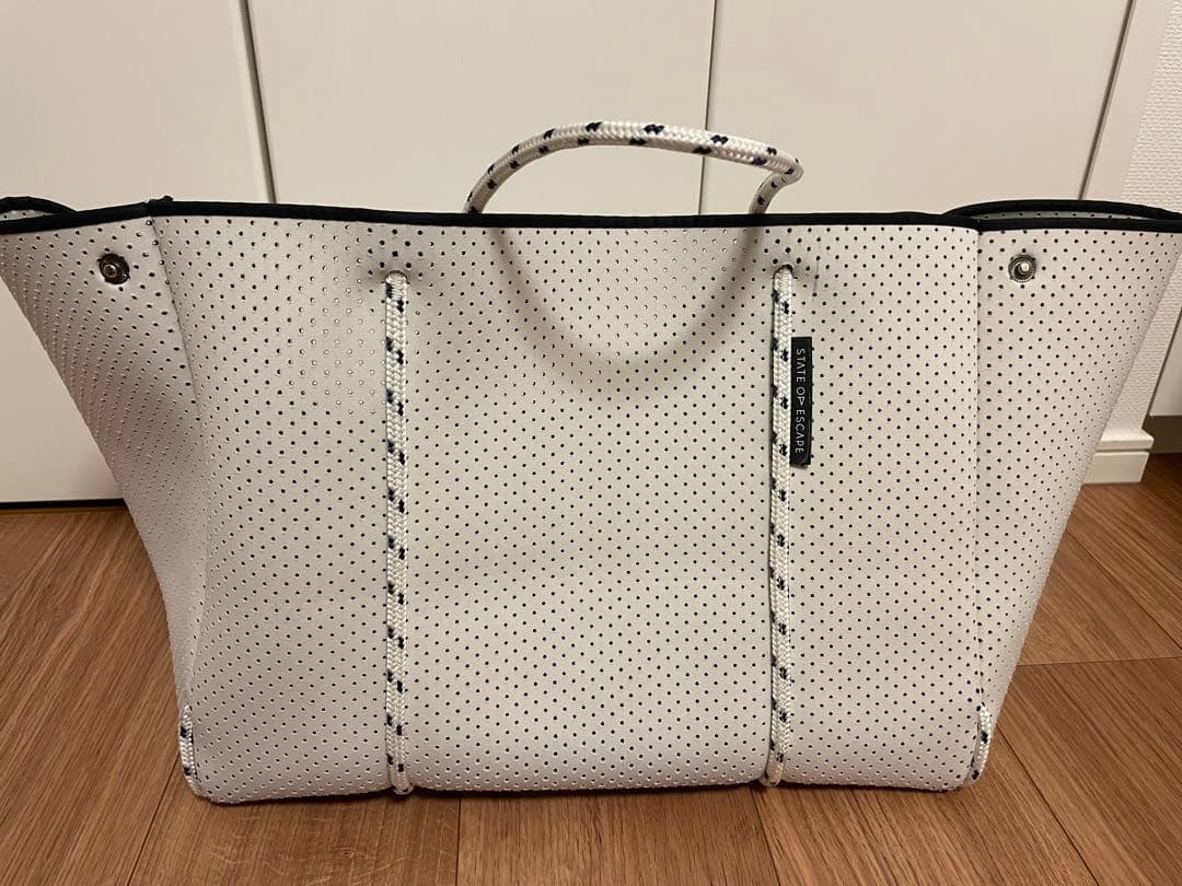 ステイトオブエスケープ大　ポーチ付き　白トートバック　ロンハーマン購入