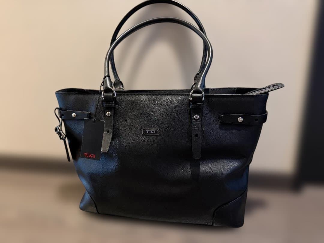 TUMI ビジネス　トートバッグ　Villa　073907D