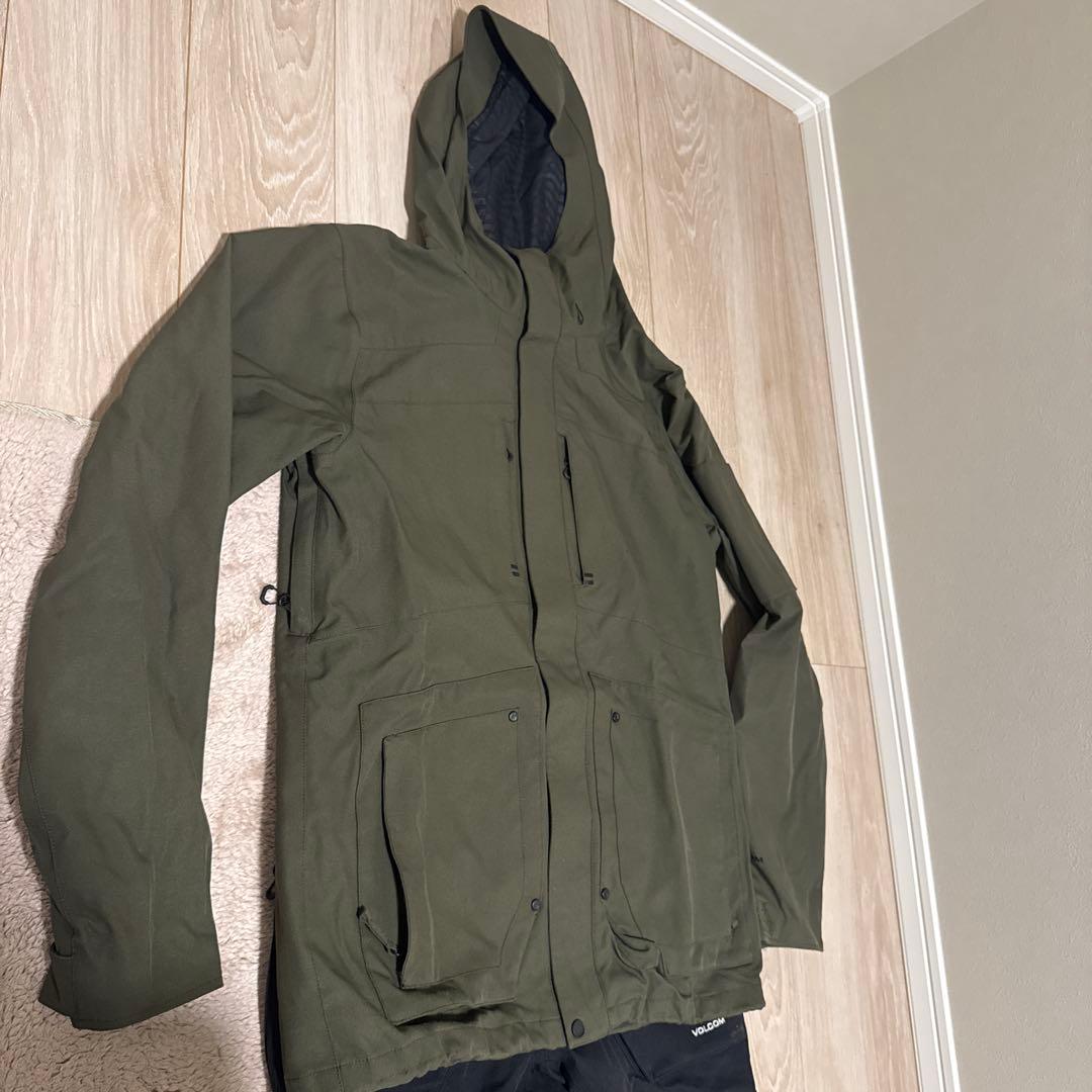 VOLCOM（ボルコム） スノージャケット＆サロペット