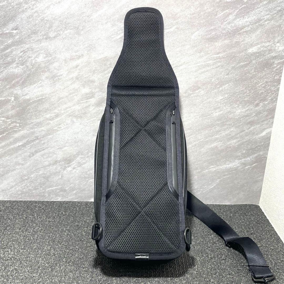 未使用級✨ PORTER ハイブリッド スリング ボディバッグ スリング 黒