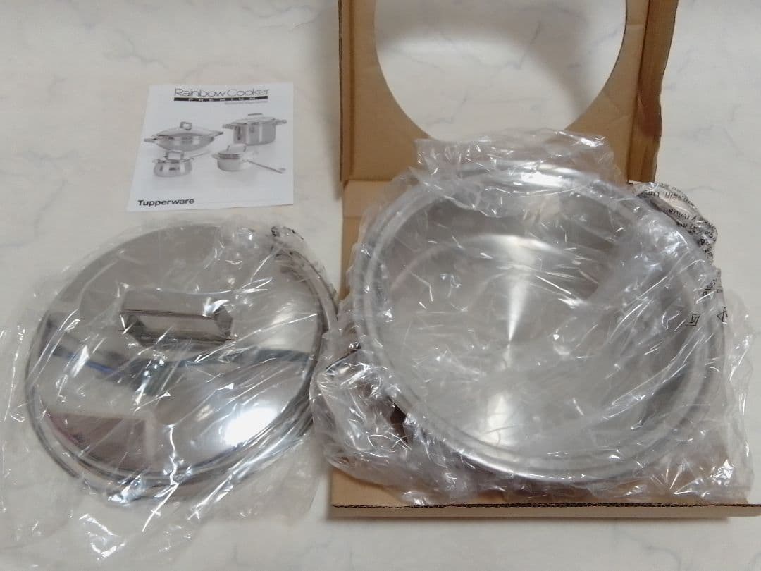 新品 未使用 レインボークッカー プレミアム 26cm 深鍋 タッパーウェア