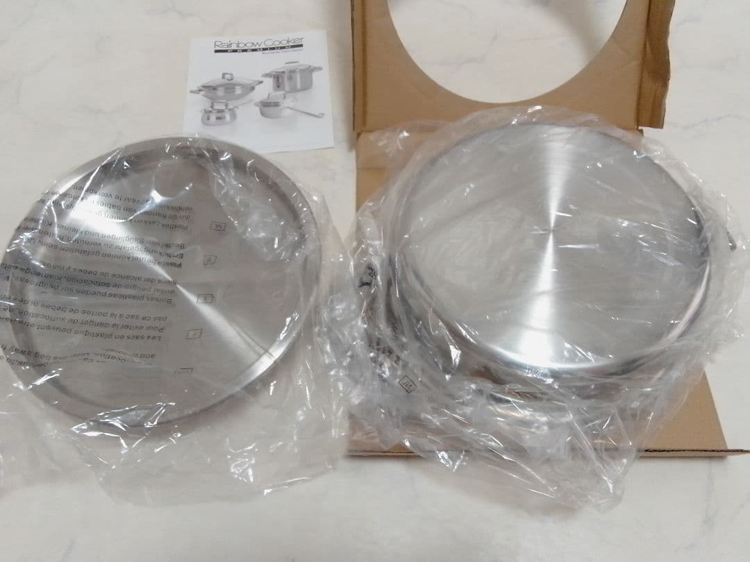新品 未使用 レインボークッカー プレミアム 26cm 深鍋 タッパーウェア