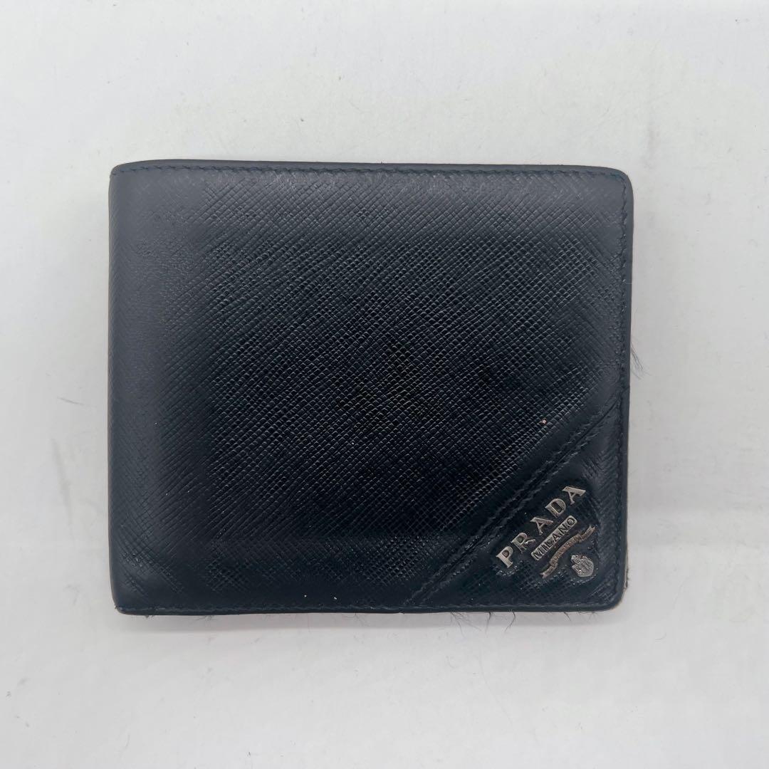 【PRADA】プラダ　サフィアーノ　レザー　二つ折り財布　黒