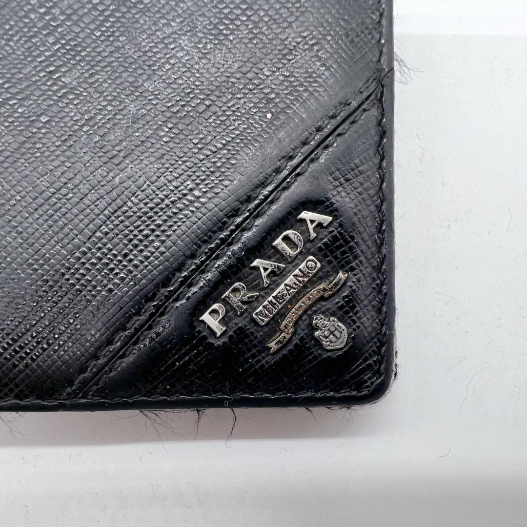 【PRADA】プラダ　サフィアーノ　レザー　二つ折り財布　黒