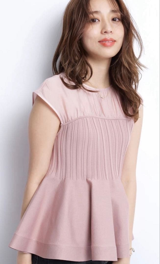 値下げ15%！ジャスグリッティ　フレンチブラウスレイヤードニット　ピンクトップス