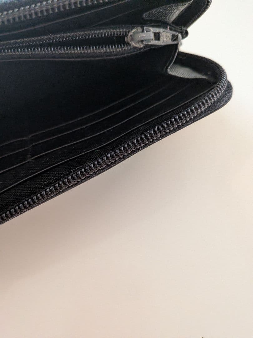 【美品】PRADA プラダ ラウンドファスナー サフィアーノレザー レザー