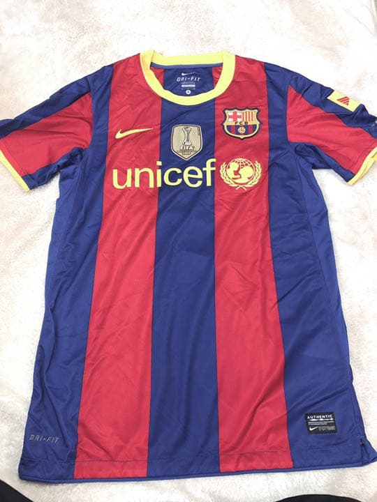 バルセロナ ユニフォーム メッシ選手