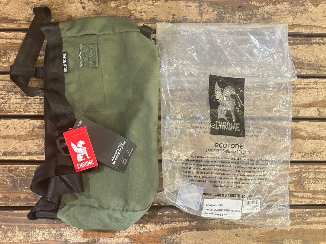 WAIPER.inc × CHROME ニュースペーパー メッセンジャーバッグ