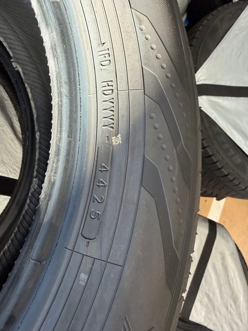 アルファード　新車装着　ノーマルタイヤ　4本セット225/60R18