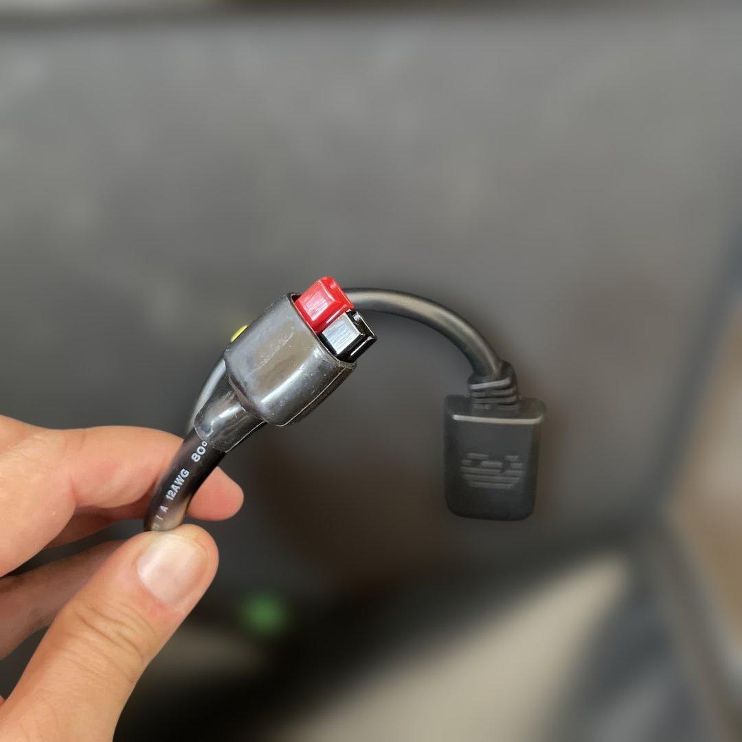 お*ぶ様 200W 折りたたみ　ソーラーパネル　Rockpals