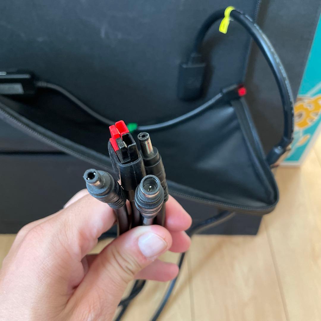 お*ぶ様 200W 折りたたみ　ソーラーパネル　Rockpals