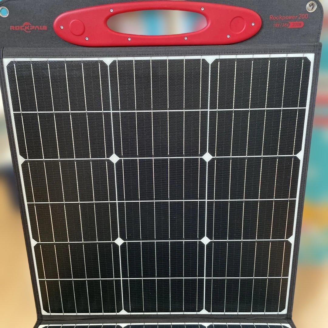 お*ぶ様 200W 折りたたみ　ソーラーパネル　Rockpals