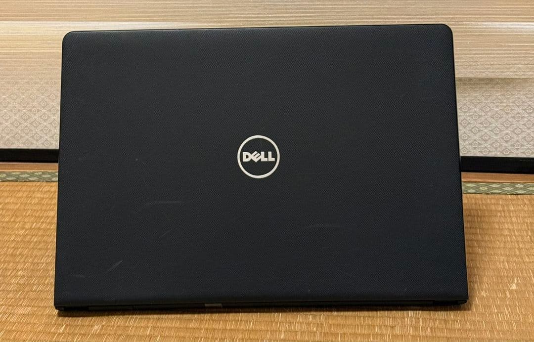Dell ノートパソコン Core i5 第7世代。932 GB ストレージ、