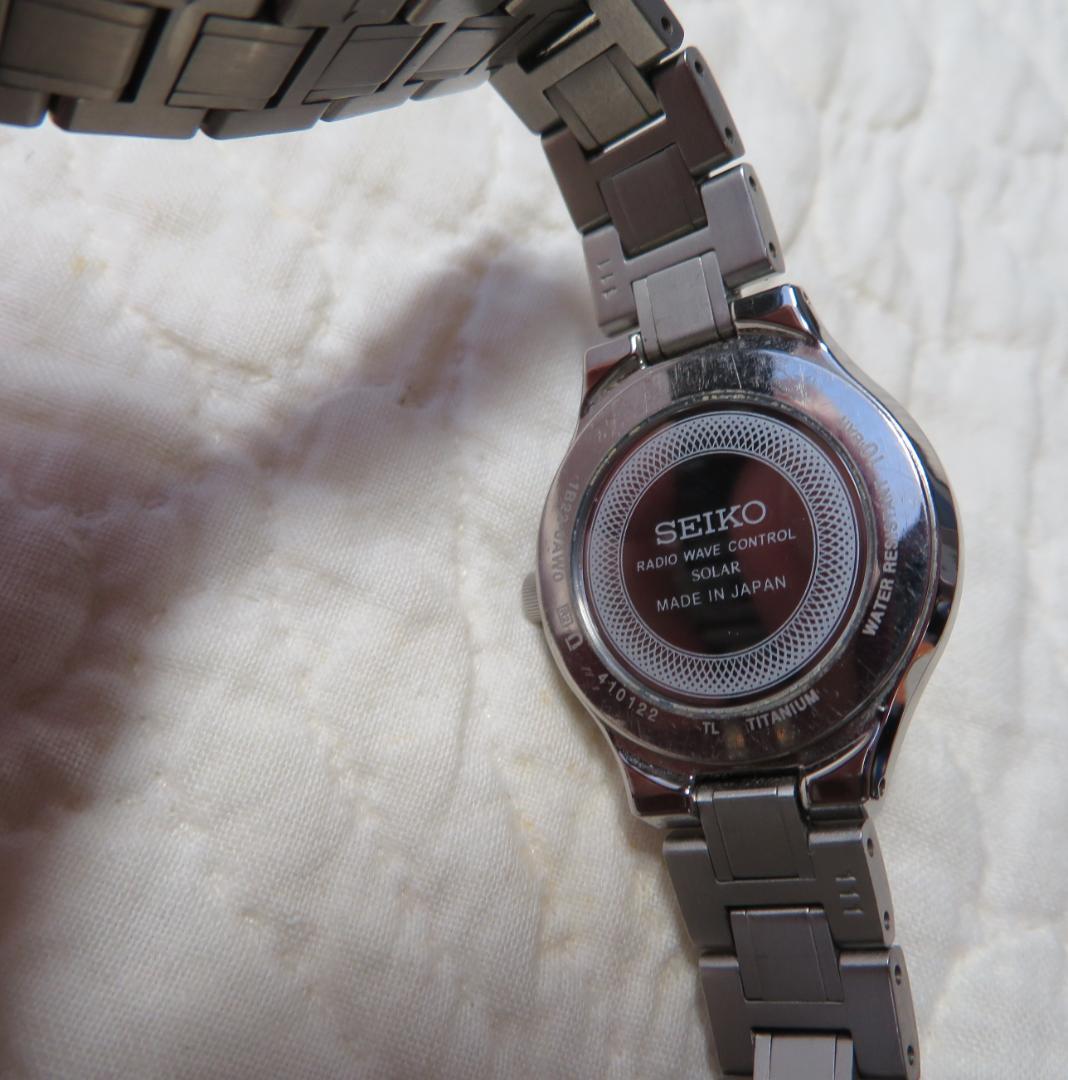 セイコー　エクセリーヌ　SWCW033　チタン　ソーラー電波時計