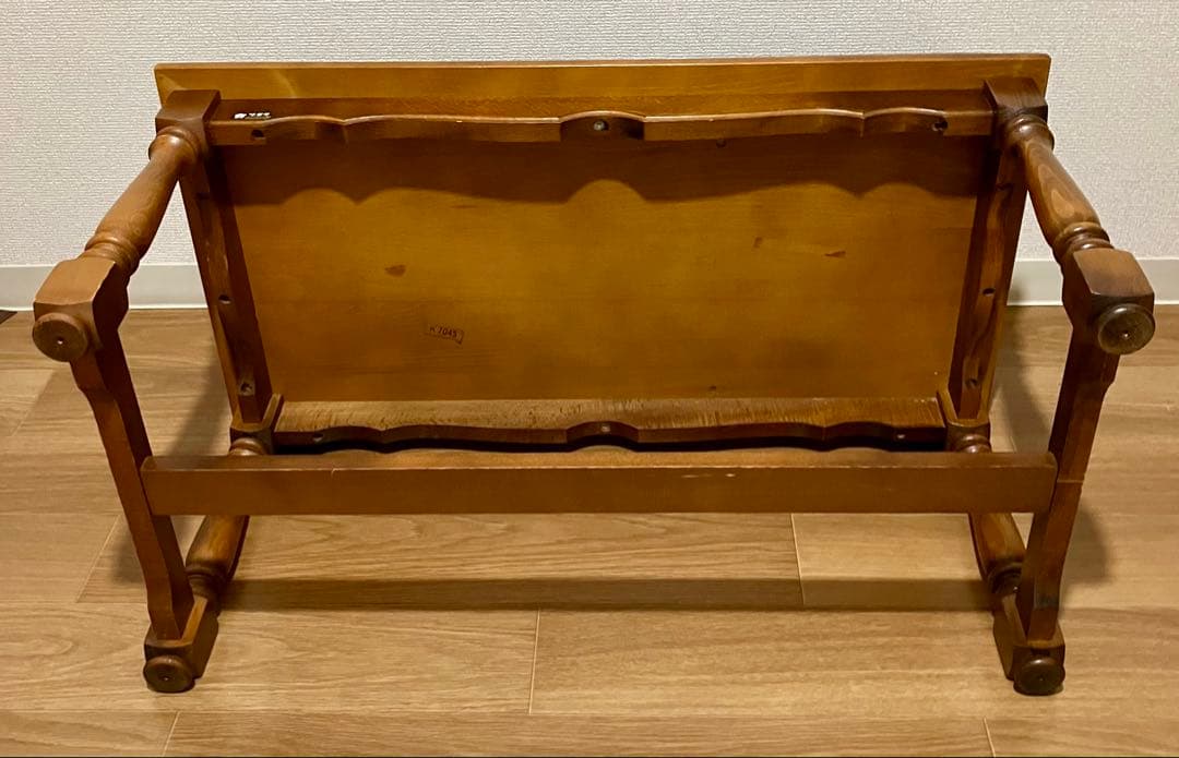 カリモク家具コロニアル テレフォンベンチ 電話台 サイドテーブル 花台 飾り棚