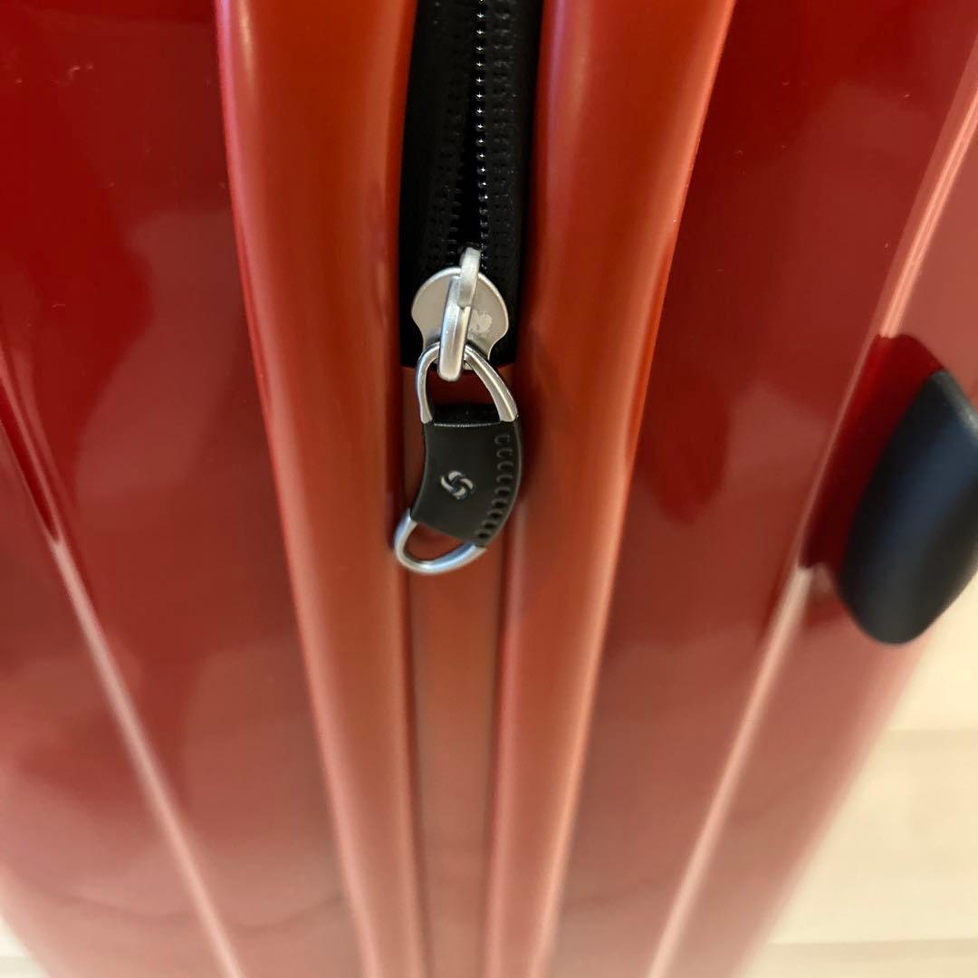 未使　展示品　Samsonite サムソナイト　キャリーケース　ハード　赤