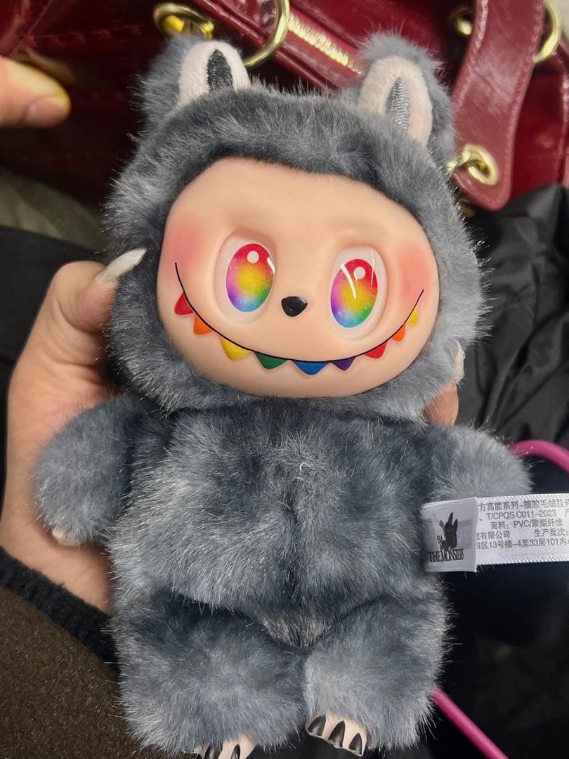 正規品　ラブブ　エナジー　シークレッPOPMART( RARE ONE )