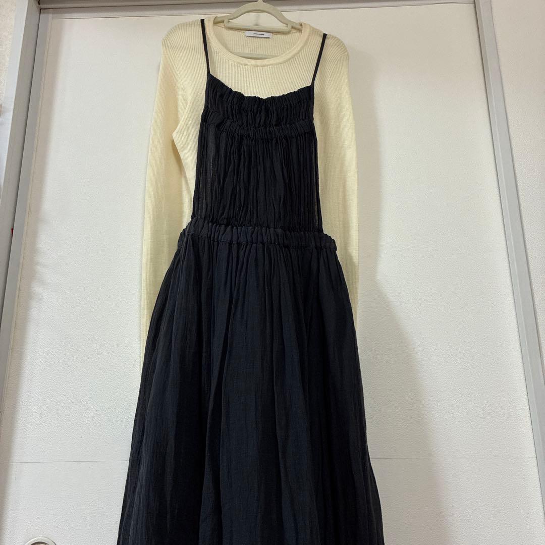 ネストローブ　リネンサロペットスカート