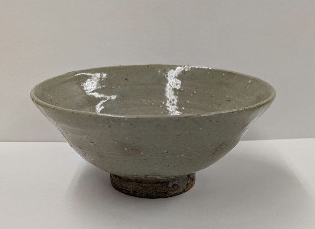 灰釉茶碗　楽山焼　十一代長岡空権作　秀品