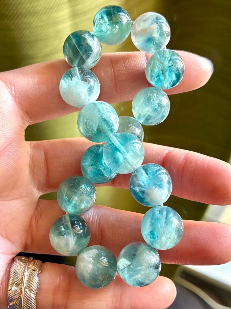 高品質✨透明感✨羽大量‼️エンジェルフェザーブルーフローライト大玉ブレスレット