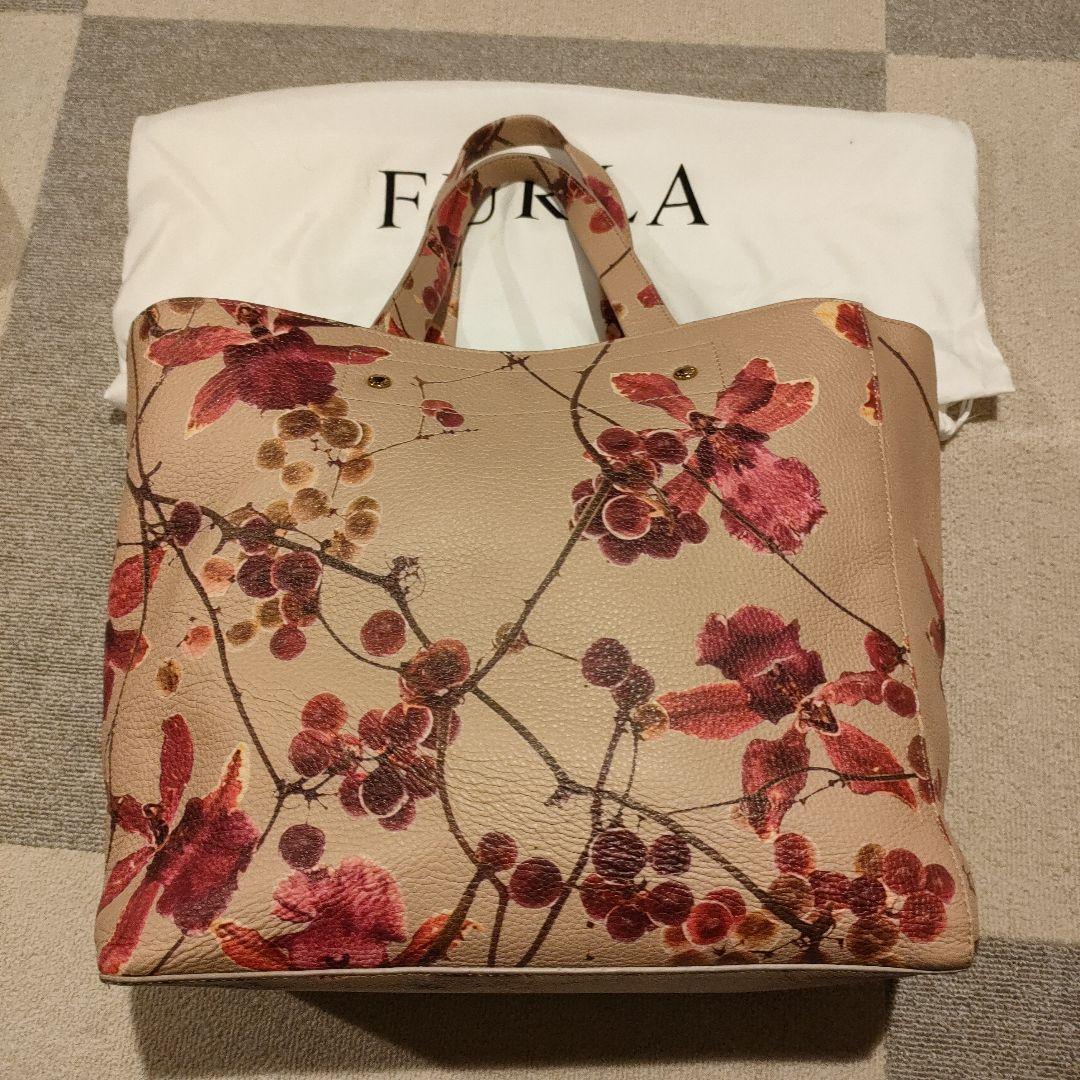 美品　FURLAフルラ ニコライバーグマン コラボ 花柄 トートバッグ (大)