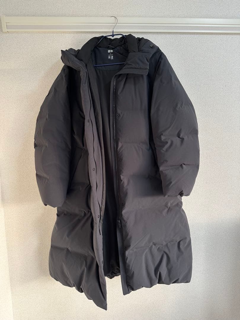 ユニクロ　シームレスダウンロングコート　黒　S