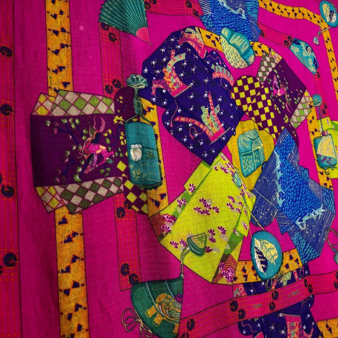 エルメス　カレジェアン140　カシシル　スカーフ　着物と印籠　ピンク系