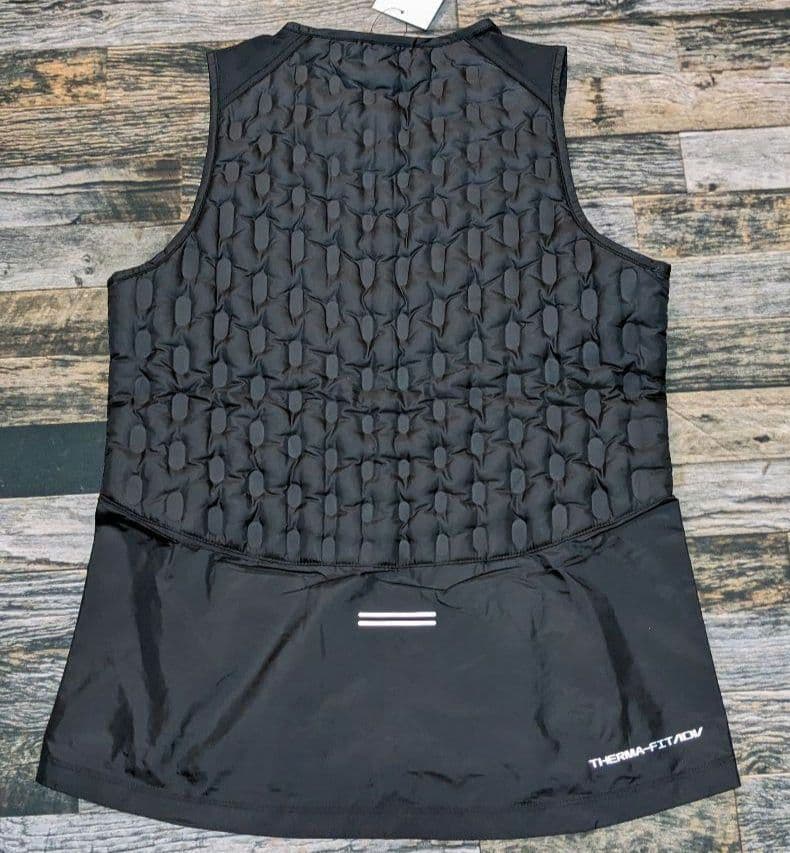 残少 M ナイキ レディース エアロロフト ダウンベスト ランニング ゴルフ 黒