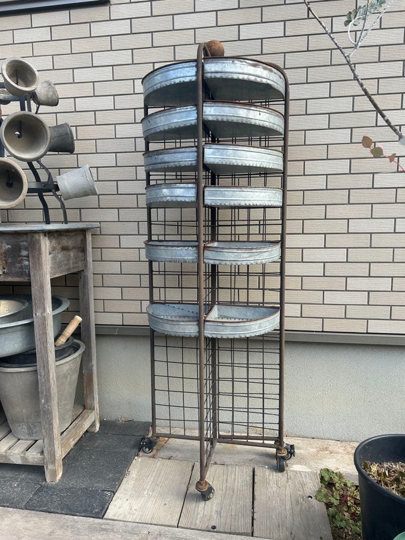 ブリキ　ガーデンラック　シェルフ