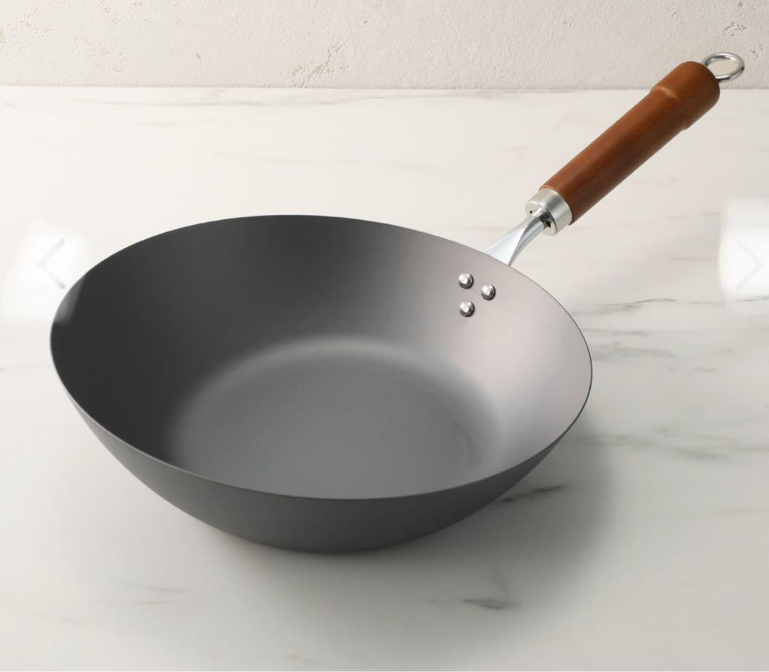 新品✨虎鐵 変形ヘラ絞り 鉄炒め鍋 27cm 軽量 匠の逸品 日本製 鉄分補給