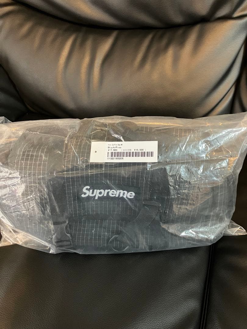 Supreme Mini Duffle Bag 黒　24ss week1
