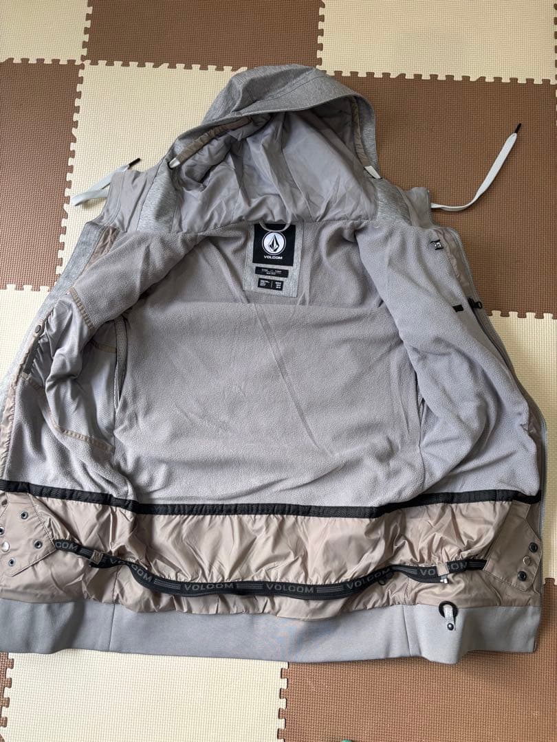 VOLCOM スノーボードウェア　ジャケット