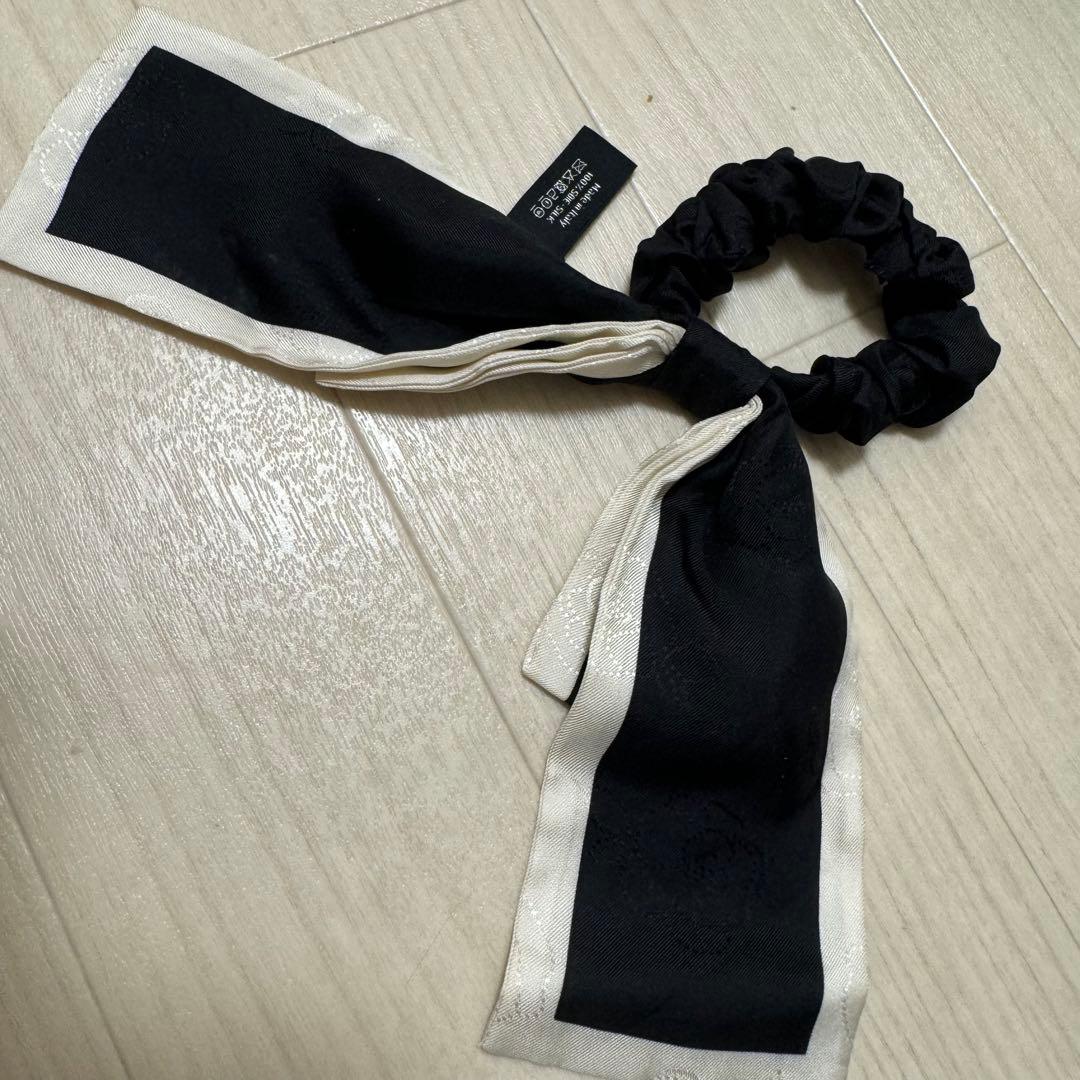 未使用☆正規品　CHANEL シャネル　リボン　ヘアアクセサリー　シュシュ　黒白