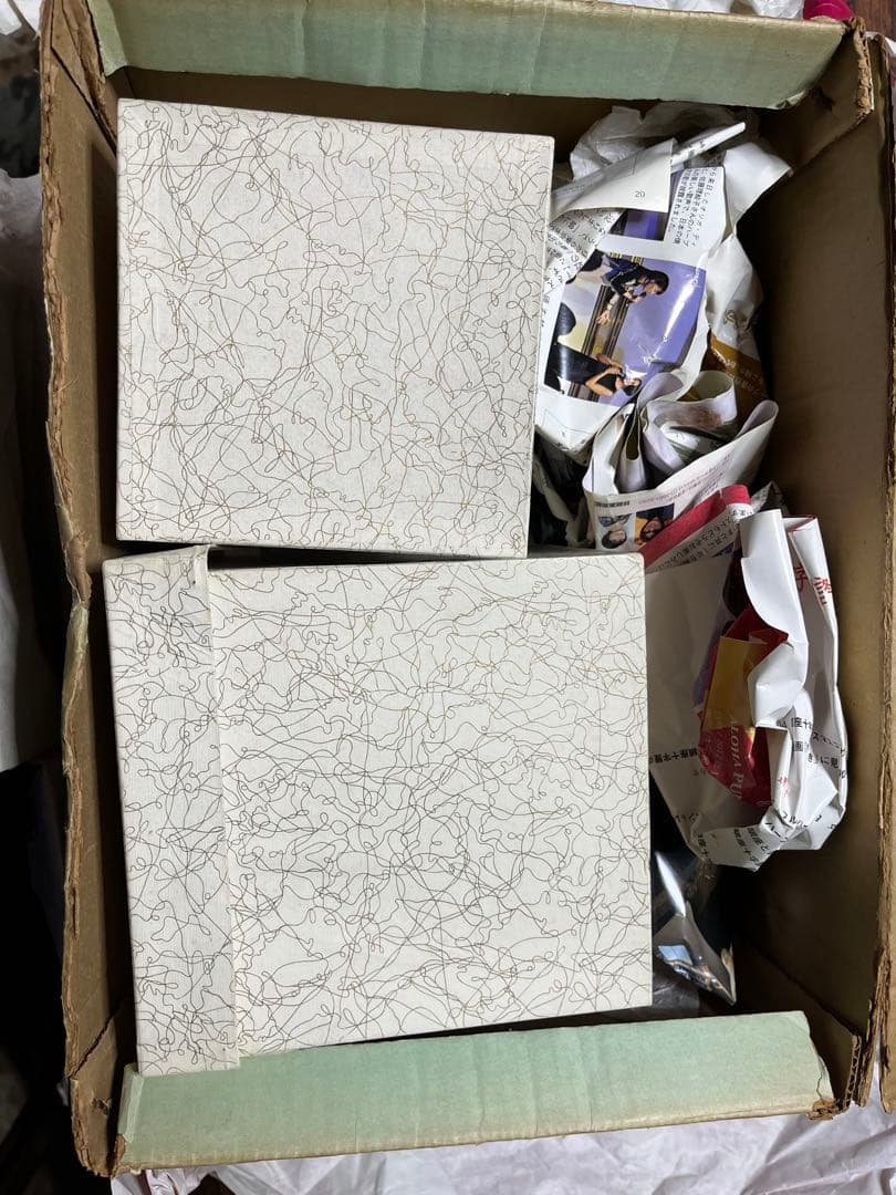 洗朱四ツ揃枠足　錆老松鶴 洗朱四ツ揃お屠蘇 鶴と松の絵柄　&重箱　鶴と松の絵柄