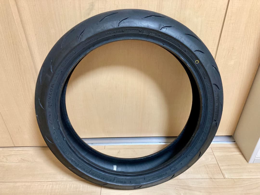 【中古】DUNLOP SPORTMAX Q5A 17インチ前後セット