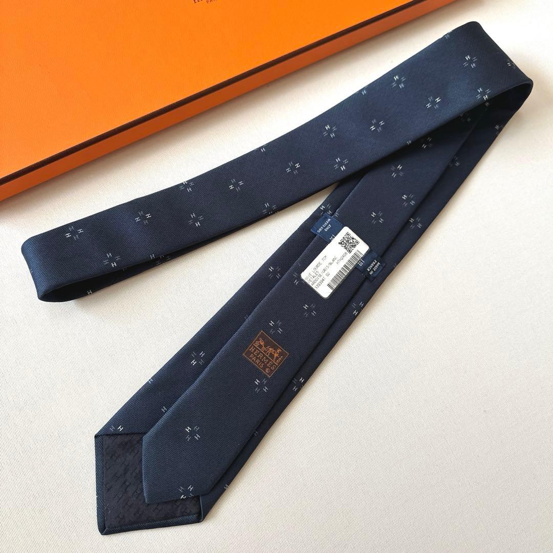 エルメス ネクタイ《ペタル》 新品 未使用