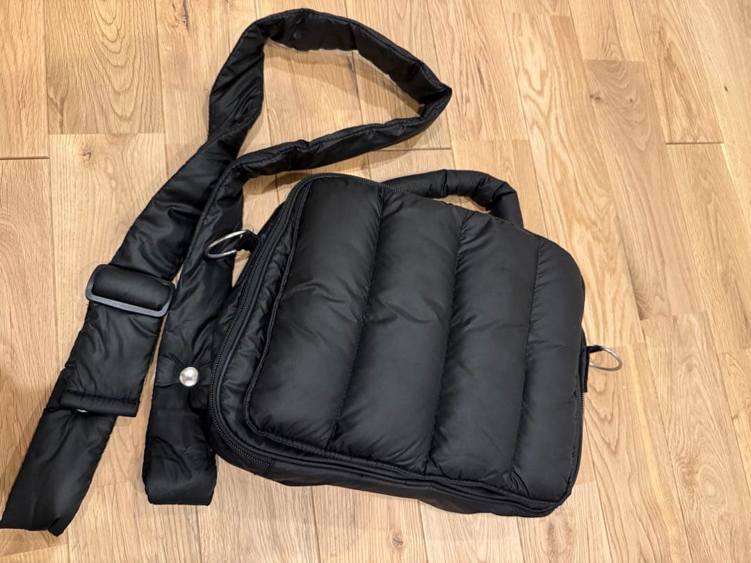 calin（カラン）quilting mothers pouch BAG BLK