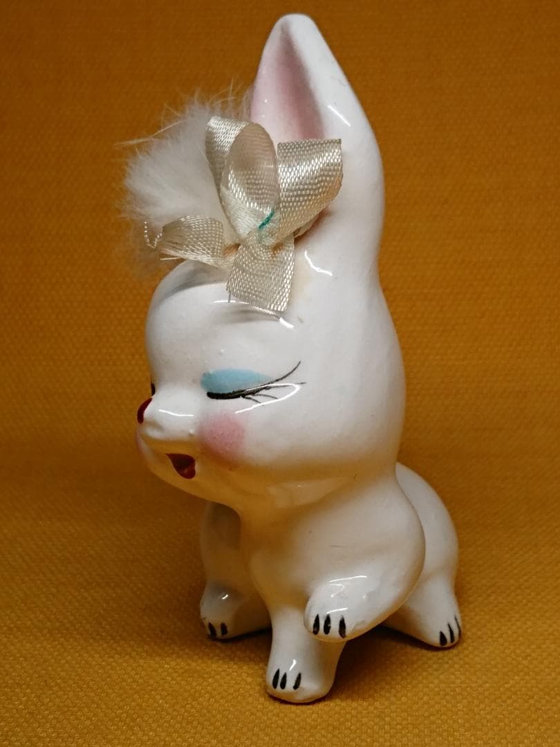 ねこ　うさぎ　人形　陶器　置物　インテリア　工芸品　美術品　A2526