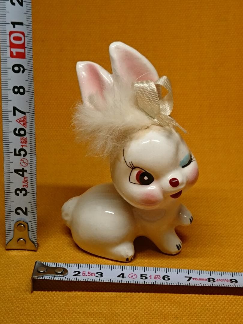 ねこ　うさぎ　人形　陶器　置物　インテリア　工芸品　美術品　A2526