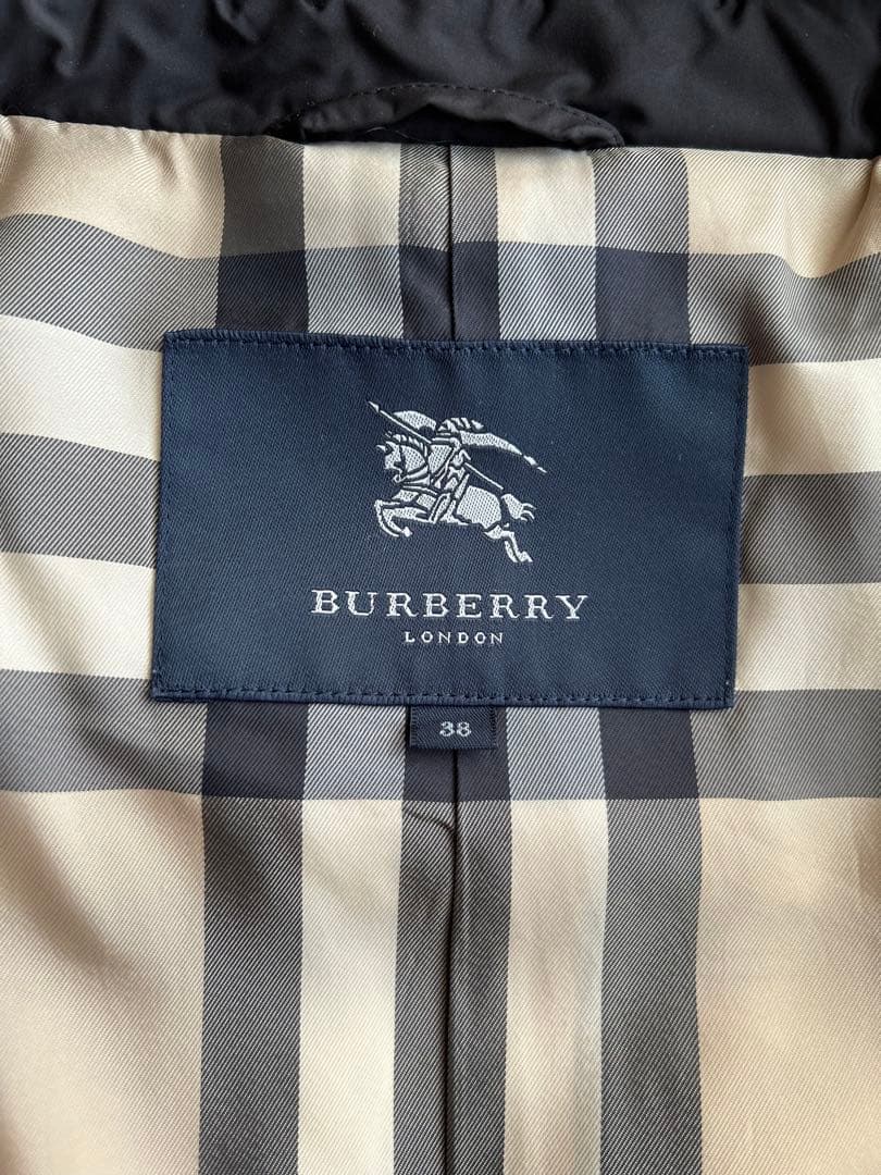 週末緊急値下)Burberry ブラック ダウンジャケット 38